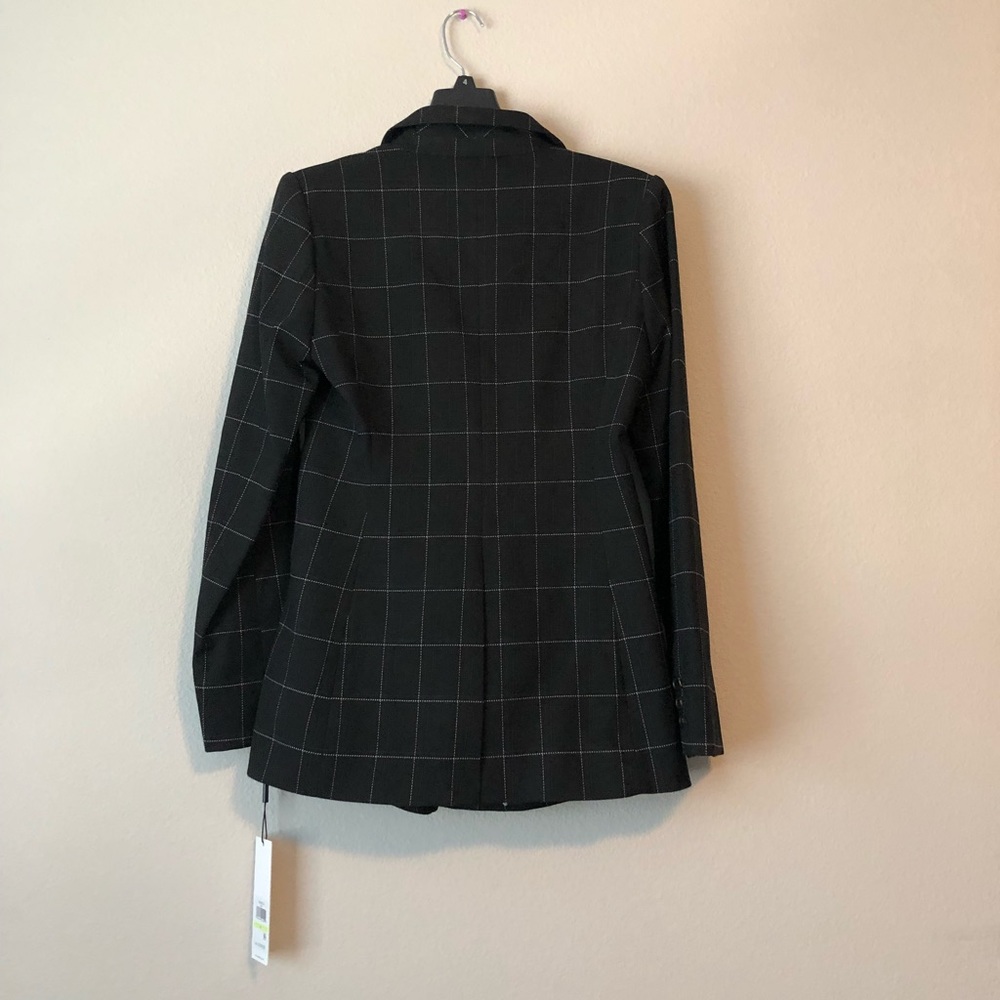 ‼️Last chance! Deleting 4/3‼️ Calvin Klein Blazer - Picture 3 of 9